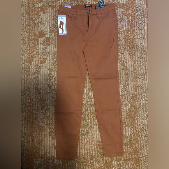 BNWT High Rise Stretchy Skinny Jeans - Picture 1 of 5